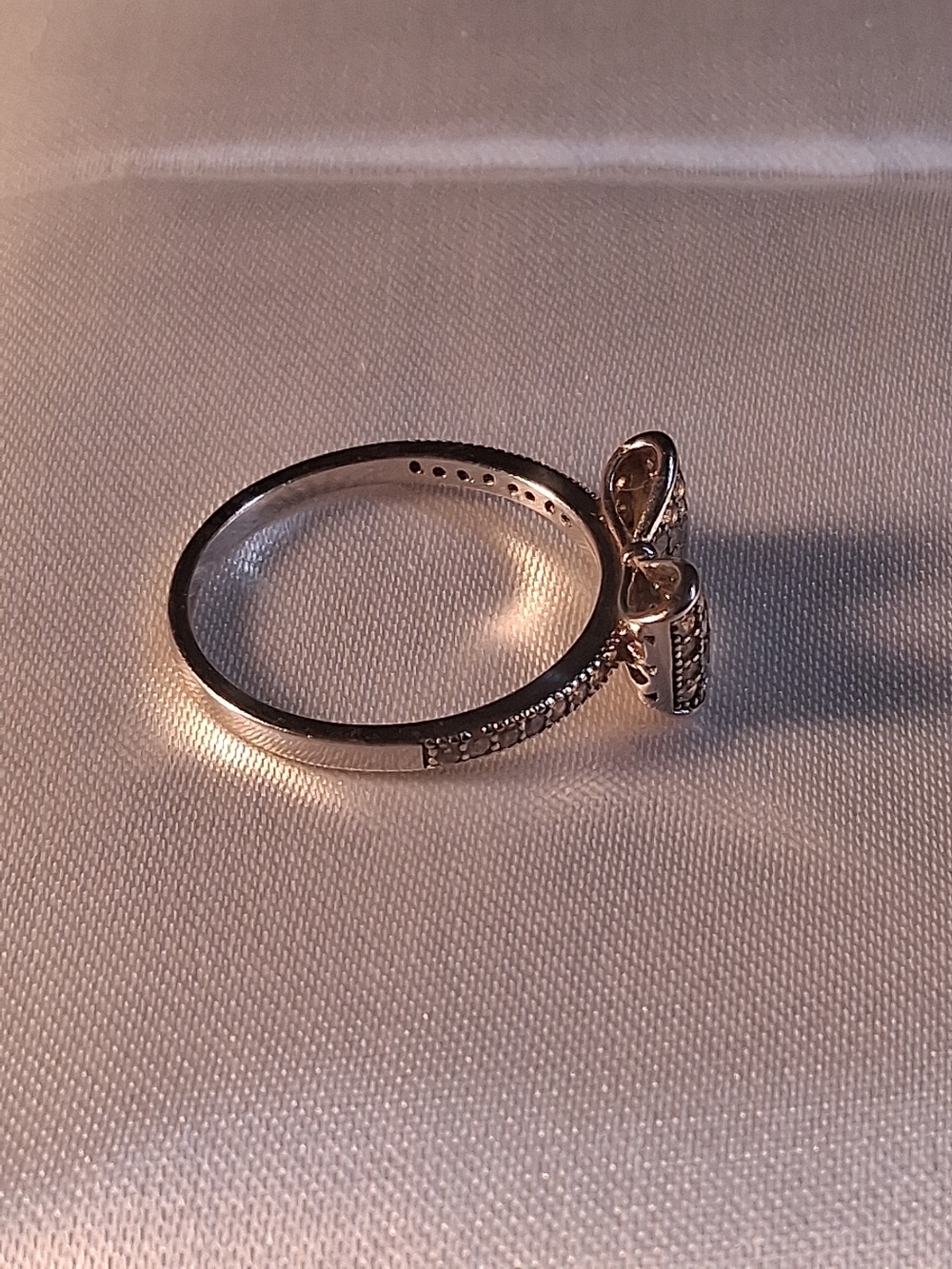 P4. 925 Sterling Silver Girlie Ribbon Bow Ring Fashionista Y2k, Stamped Size 8 - Picture 3 of 9